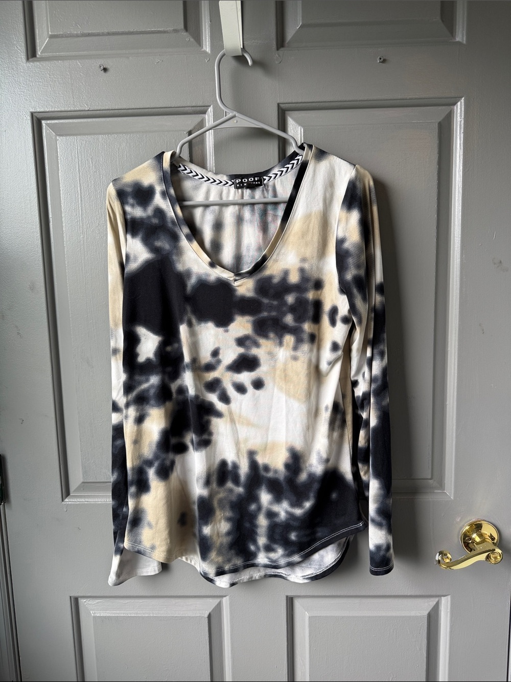 Poof! Black, Cream & White Tie-Dye V-Neck Long Sleeve Top